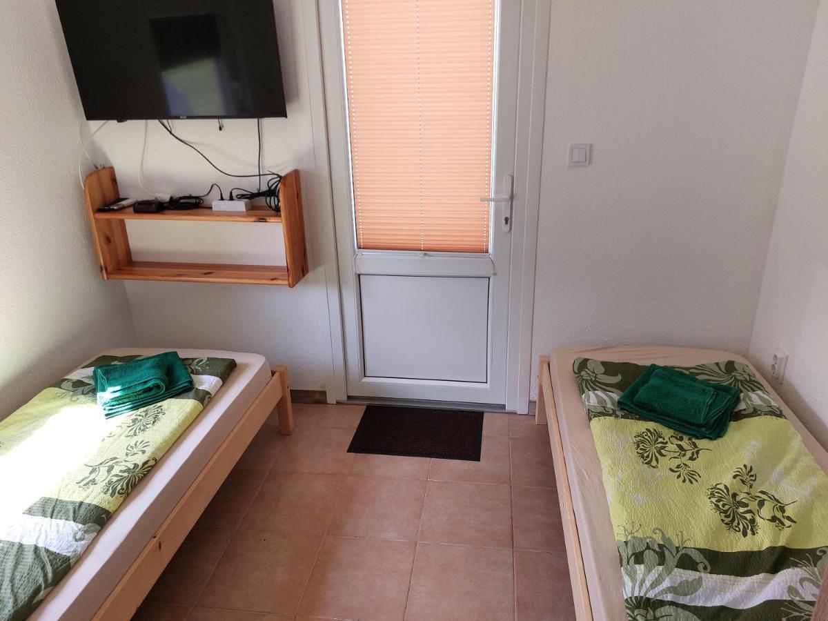Szárszó apartman és kempingház Balatonszarszo Exterior foto